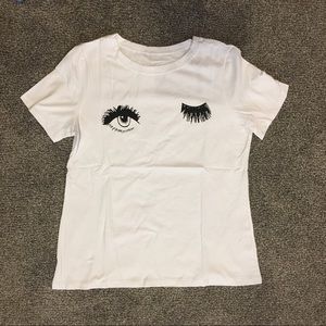 Cute winking eye soft white t-shirt